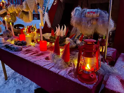 Bild på marknadsstånd på en julmarknad